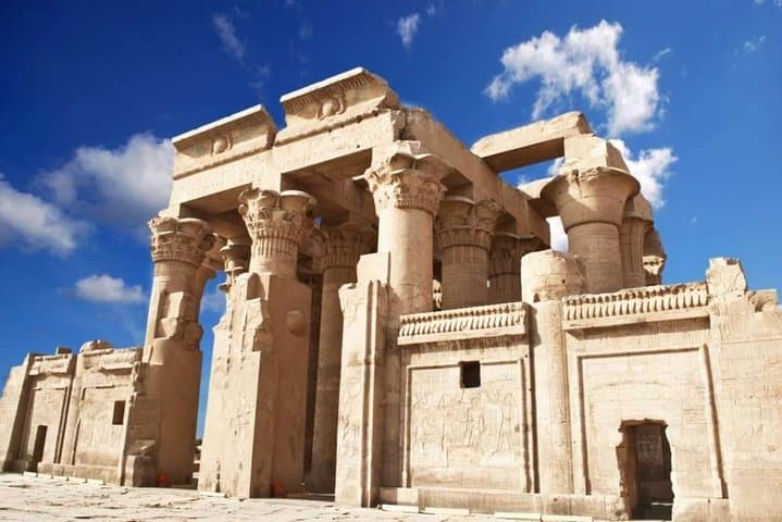 Private Edfu & Kom Ombo Temples Tour from Luxor — Horus, Sobek and Nile-Side Ruins photo 4