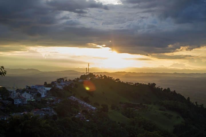 Quindío's Magical Towns: Coffee, Color and Viewpoints from Salento photo 2