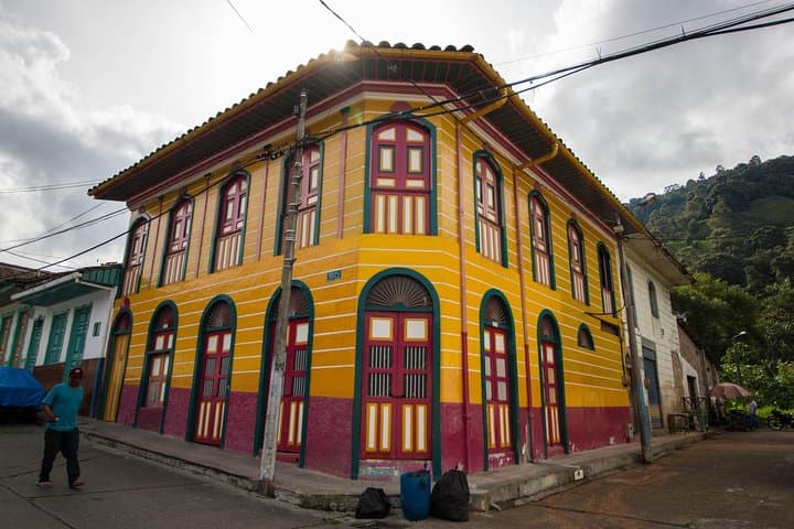 Quindío's Magical Towns: Coffee, Color and Viewpoints from Salento photo 4