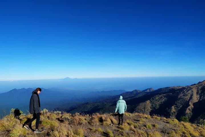 Rinjani Trekking via Aik Berik — 2D1N Camp on Puncak Kondo's Ridge photo 3