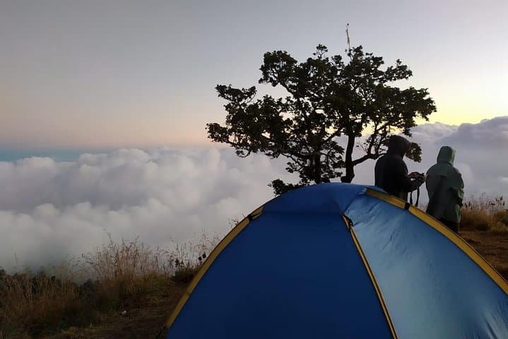 Rinjani Trekking via Aik Berik — 2D1N Camp on Puncak Kondo's Ridge photo 4