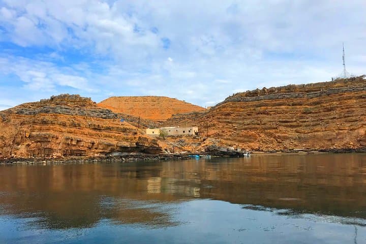 Kayaking Khor Sham: Telegraph Island, Dolphins & Shore Kayak from Khasab