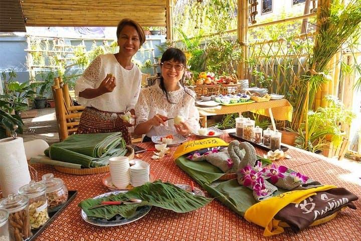 Krabi Home-Style Thai Cooking Class: Market Tour, Fruit Carving & Coconut Oil