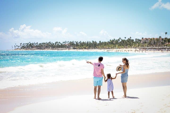 Punta Cana Private Beach Photoshoot with Pickup — Pro Photographers & Panoramic Shores photo 1