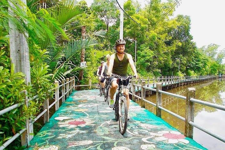 Bangkok Green Lung Bike Tour: Bang Krachao Cycling & Bird-Watching with Lunch