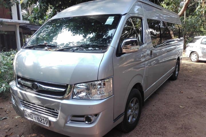 Private Drivers in Sri Lanka — Flexible English-Speaking Chauffeur Service photo 3