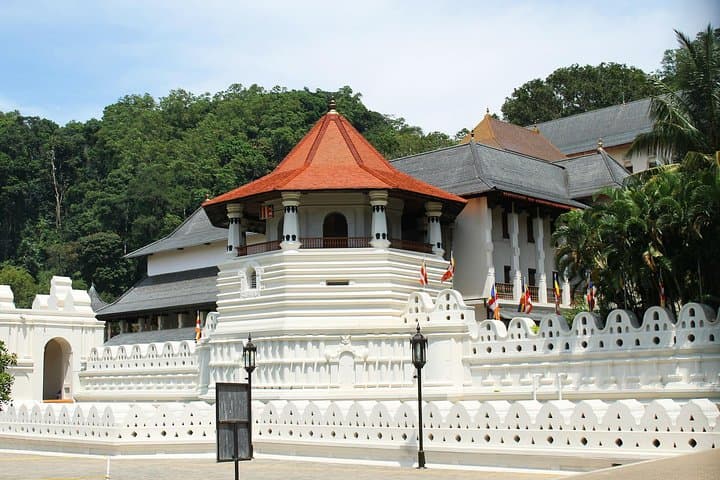 Kandy to Sigiriya & Dambulla Cave Temple: Private Day Tour from Kandy photo 2