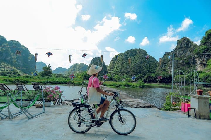 Ninh Binh E-Bike Experience: Ride Tam Coc, Bich Dong & Hoa Lu photo 3