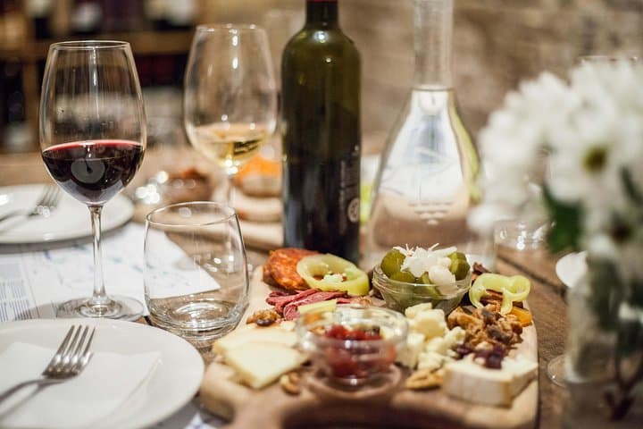Stellenbosch Wine Lands Day Tour from Cape Town — Cellars, Tasting & Culture photo 3