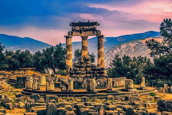 Delphi Day Trip from Athens: Private 10‑Hour Tour to the Oracle and Sanctuary
