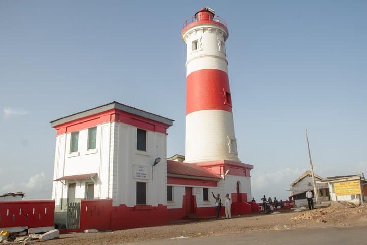 Full-Day Accra Guided City Tour: Markets, Jamestown & Independence Sites photo 4
