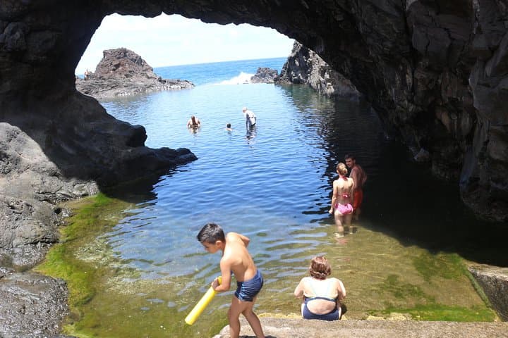Madeira West Open-Top Jeep: Fanal Forest, Porto Moniz Lava Pools & Paul da Serra photo 5