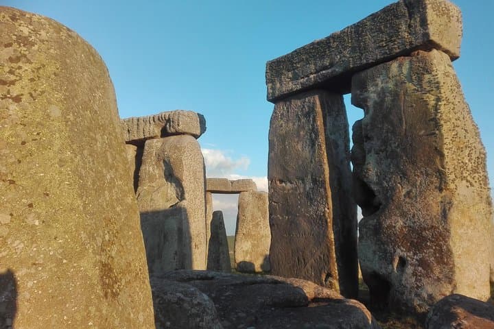 Private Stonehenge & Woodhenge Day Tour from London photo 2