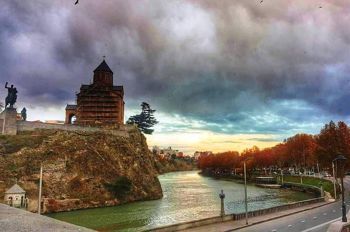 Walking Tbilisi: A Day Tour Through Old City, Sulfur Baths & Narikala photo 3