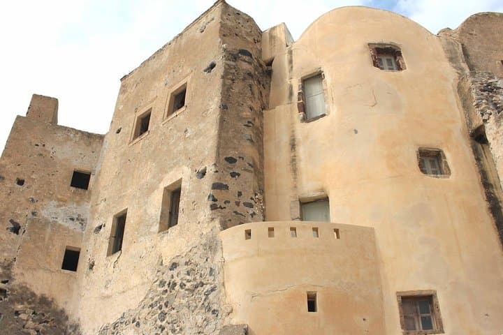 Hidden Santorini: Private 4-Hour Tour of Pyrgos, Fira & Secret Alleys photo 3