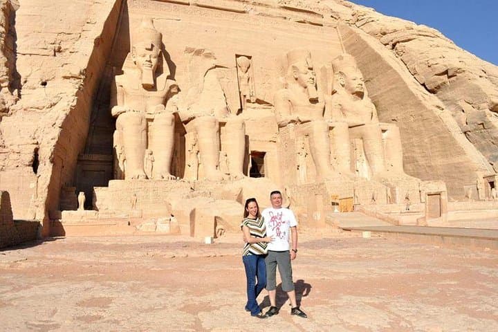 Luxor to Aswan: 4-Day Nile Cruise to Abu Simbel with Train Tickets