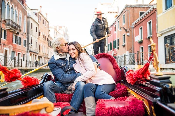 Venice Professional Photoshoot: Capture Iconic Canals and Hidden Corners photo 2