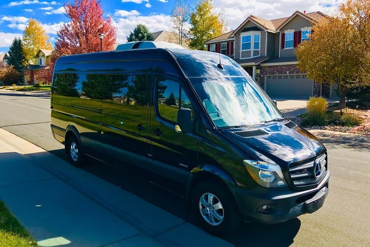 Private Transfer from Vail and Beaver Creek to Denver International Airport (DEN) photo 2