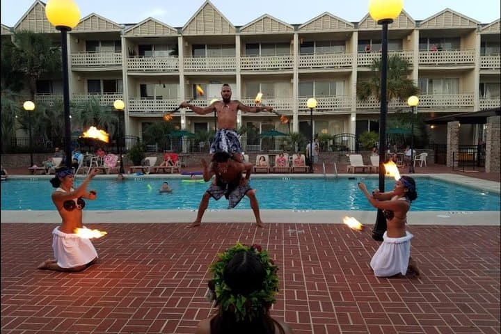 Polynesian Fire Luau & Dinner Show in Daytona Beach — Evening Performance and Buffet photo 6