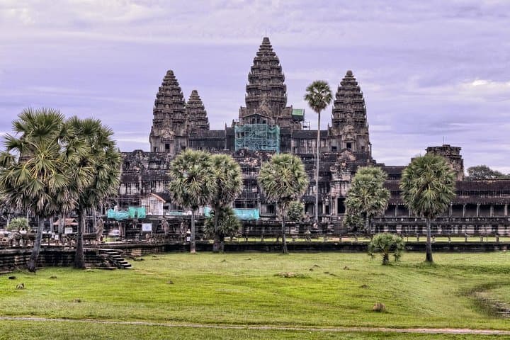 Angkor's Major Temples: Private Guided Day Tour from Siem Reap photo 2