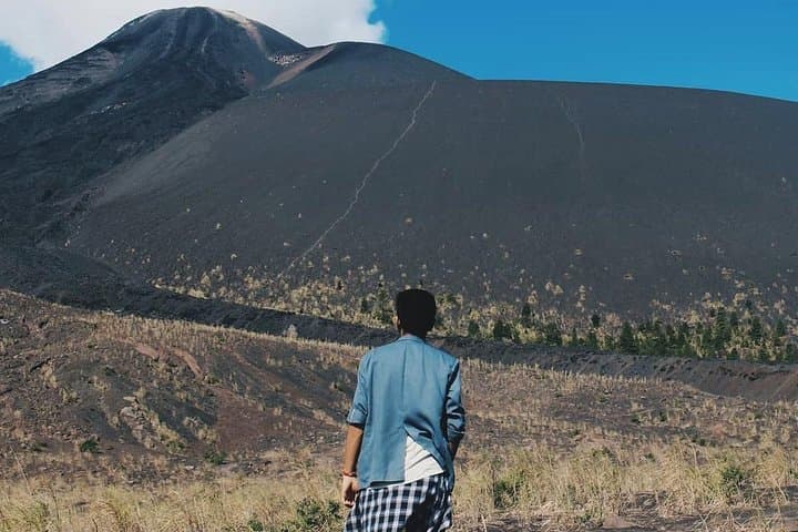 Trek Soputan Volcano: Day Hike from Manado to Soputan’s Active Summit photo 2