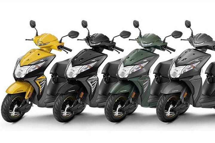 Rent Motorbikes in Ahungalla: Scooter Rentals for Coastal Sri Lanka Exploration photo 1