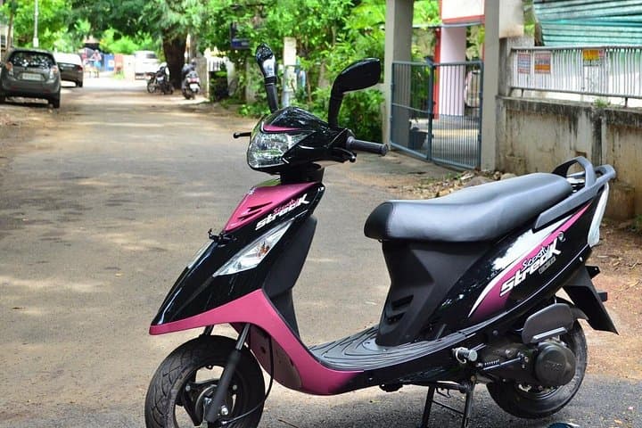 Rent Motorbikes in Ahungalla: Scooter Rentals for Coastal Sri Lanka Exploration photo 4