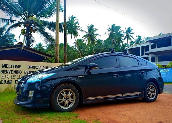 Colombo Airport to Hikkaduwa: Practical Transfer Guide & Optional Boat Safari