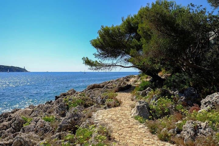 Nice to Villefranche Coastal Walk: Picnic, Swim & Panoramic Côte d'Azur Hike