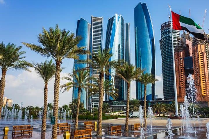 Private Abu Dhabi City Tour: Sheikh Zayed Mosque, Corniche & Cultural Sights photo 4