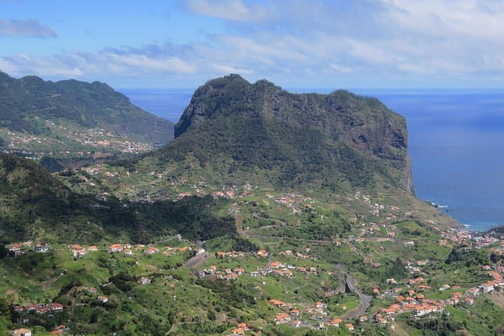 Madeira East 4x4 Shore Excursion: Santana, Pico do Arieiro & Laurisilva photo 4