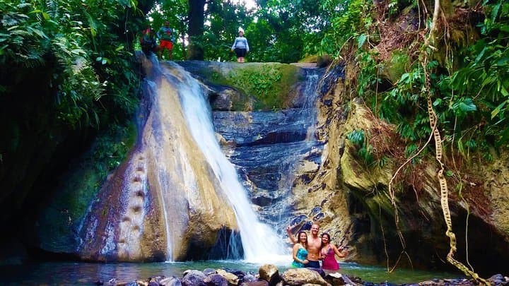 Airplane Cave Adventure from Bucaramanga — Ropes, Waterfalls & Hidden Pools