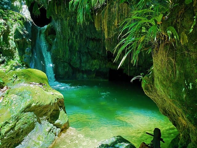 Airplane Cave Adventure from Bucaramanga — Ropes, Waterfalls & Hidden Pools photo 4