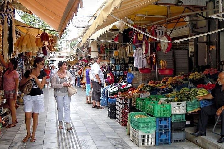 Heraklion City Tour: Cretaquarium, Old Bazaar & Historic Sights