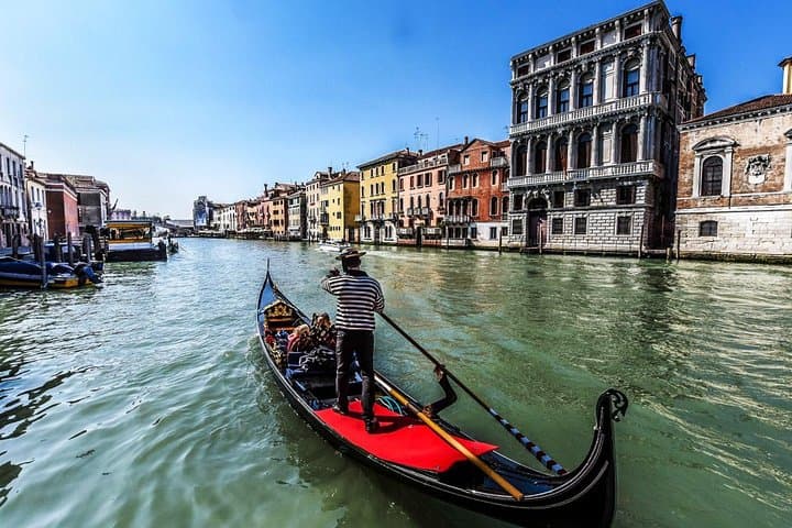 Private 30-Minute Gondola Ride from St. Mark's Square, Venice