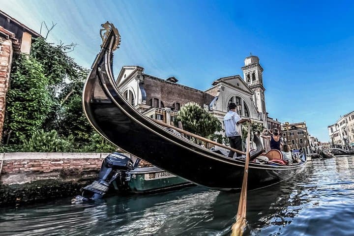 Private 30-Minute Gondola Ride from St. Mark's Square, Venice photo 4