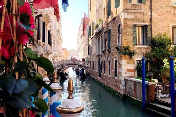 Private 30-Minute Gondola Ride from St. Mark's Square, Venice photo 5