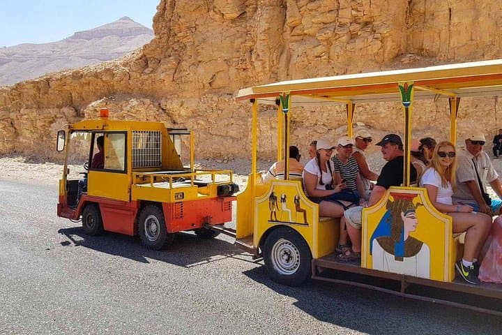 8-Day Private Egypt Sightseeing & Deluxe Nile Cruise from Cairo photo 2