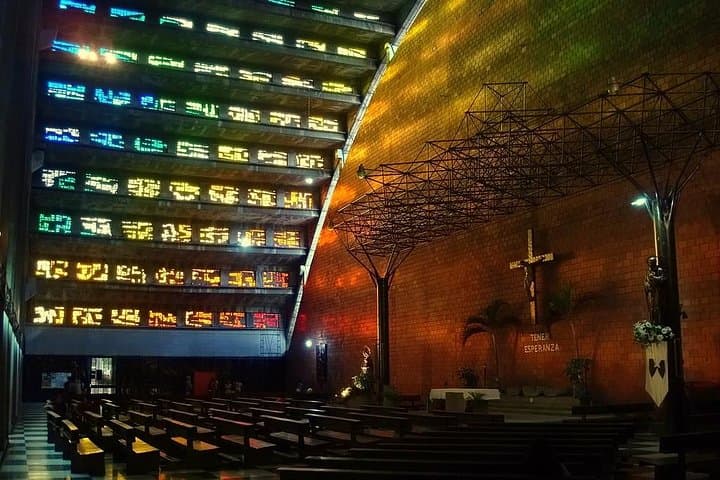 San Salvador City Highlights: La Montaña & Devils Gate (Puerta del Diablo) Tour