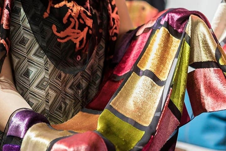 Silk Tour in Lyon: Jacquard Looms, Traboules & Artisanal Velvet photo 1