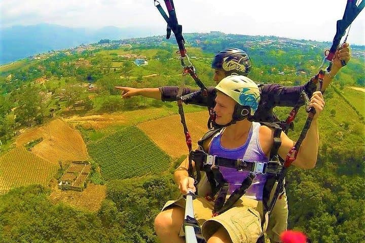 Tandem Paragliding Over Bucaramanga: Private Flight Above the Valley