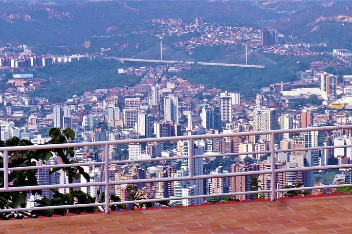 Bucaramanga Viewpoints Hike: Cabecera del Llano to La Niebla photo 5