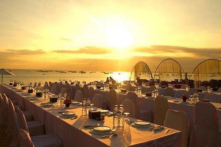 South Bali Full-Day: Uluwatu Sunset, Turtle Island & Jimbaran BBQ photo 3