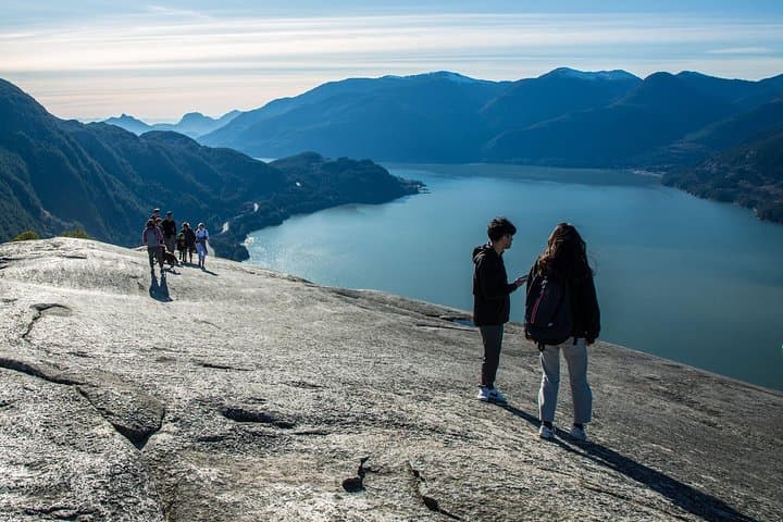 Stawamus Chief Hike and Squamish Brewery Tasting: Day Trip from Vancouver