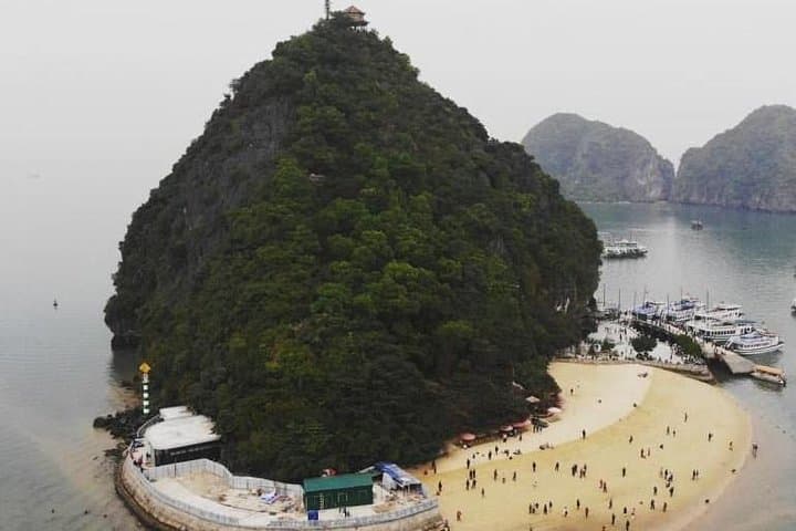 Fantasea Cruise: 3-Day Ha Long Bay & Lan Ha Boat Experience photo 3