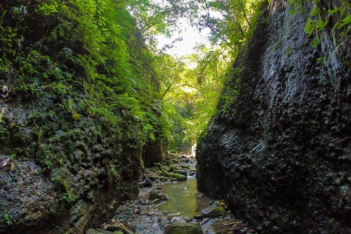 Angelic Stream Trekking in Hualien: Family-Friendly Stream Hike on Taiwan’s Pacific Coast