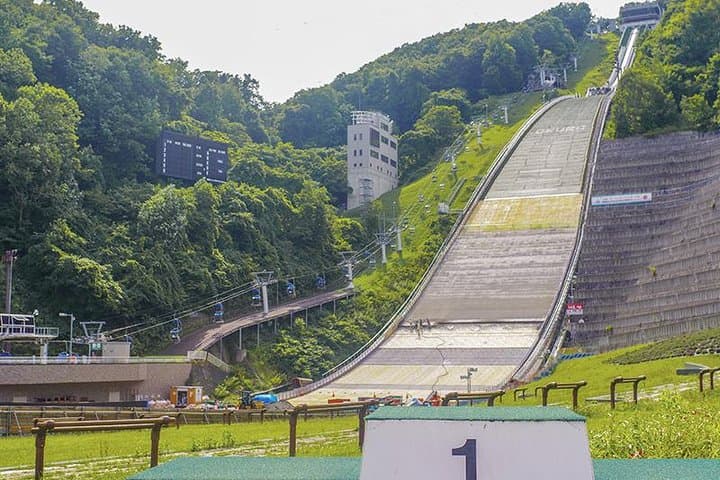 Private Sapporo Walking Tour Planned by a Local — Clock Tower, Okurayama & Local Eats photo 3