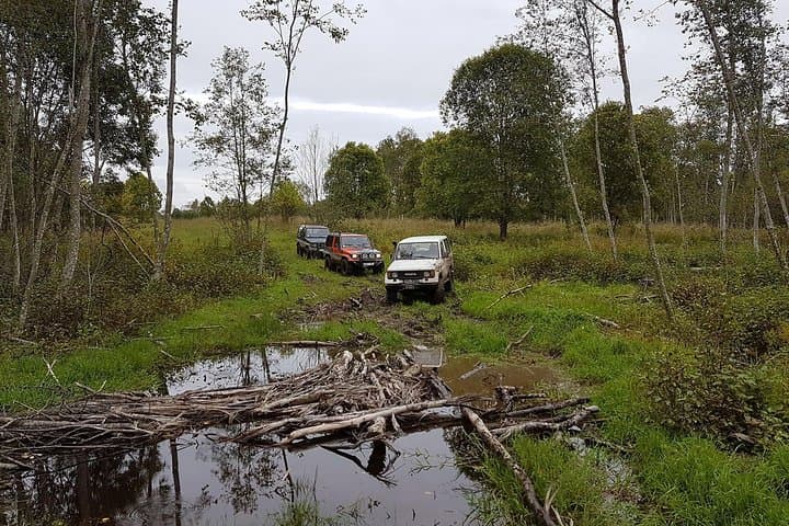 Riga Off-Road Adventure: 4x4 Obstacle Course & Mud Tracks (40 km)