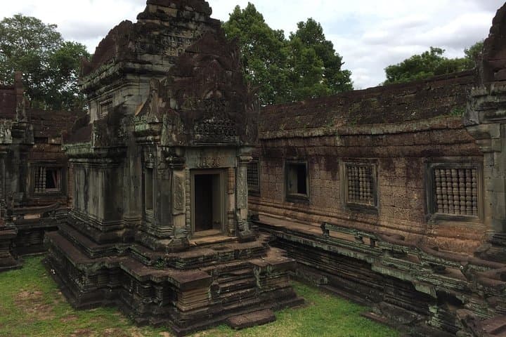 3-Day Private Angkor Temples Tour: Angkor Wat, Koh Ker & Beng Mealea photo 6