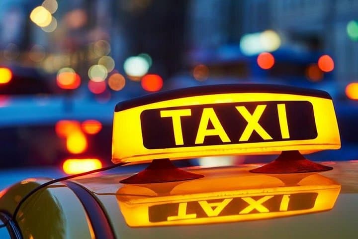 Private Airport Transfer: Kandy to Bandaranaike International Airport photo 1